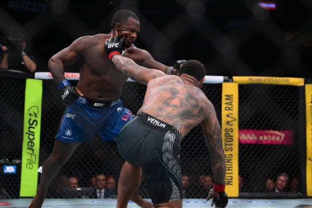 July 11, 2026, Las Vegas, Nevada, USA: GABLE STEVESON (R) defeated ELISHA ELLISON (L) by TKO (strikes) at 2:32 of Round 1.during UFC 329 at the T-Mobile Arena in Las Vegas. Las Vegas USA - ZUMAo117 20260711_zsp_o117_050 Copyright: xMikaelxOnax