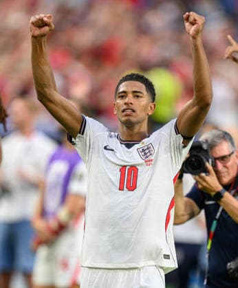 11 July 2026 - Norway v England - Miami Stadium- Quarter Final - 2026 World Cup - USA. 11 July 2026 - Norway v England - Miami Stadium- Quarter Final - 2026 World Cup - USA. Jude Bellingham celebrates victory at the final whistle. Picture : Mark Pain MIAMI USA  Copyright: xMarkxPainx