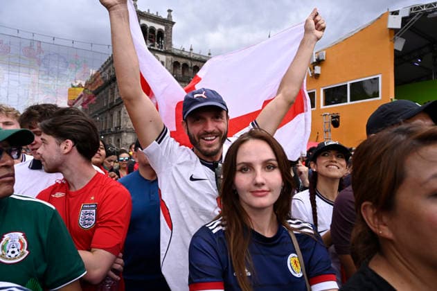 Norway v England FIFA Fan Festival - FIFA World Cup, WM, Weltmeisterschaft, Fussball 2026 England football fans watch the FIFA World Cup 2026 quarter-final match between England and Norway on a giant screen at the FIFA World Cup Fan Festival in Mexico City on July 11, 2026, in Mexico City, Mexico. (Photo by Carlos Tischler Eyepix Group) Copyright: xCarlosxTischler EyepixxGroupx CT_11072026_192735