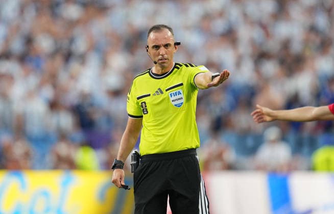 Joao Pinheiro (Portugal) during Argentina and Switzerland, Quarter final FIFA World Cup, WM, Weltmeisterschaft, Fussball 2026, Kansas Stadium, Kansas, USA on July 11, 2026. Thor Wegner DeFodi Images. (Photo by DeFodi Images) - *** Joao Pinheiro of Portugal during the Argentina vs. Switzerland quarterfinal match at the 2026 FIFA World Cup, Kansas Stadium, Kansas, USA, on July 11, 2026. Photo by DeFodi Images, Thor Wegner, DeFodi Images