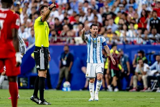 KANSAS CITY - Lionel Messi of Argentina during the 2026 World Cup match between Argentina and Switzerland at Arrowhead Stadium on July 11, 2026, in Kansas City, United States. (Photo by Stefan Koops EYE4IMAGES DeFodi Images) - *** KANSAS CITY Lionel Messi of Argentina during the 2026 World Cup match between Argentina and Switzerland at Arrowhead Stadium on July 11, 2026, in Kansas City, United States. Photo by Stefan Koops, EYE4IMAGES, DeFodi Images