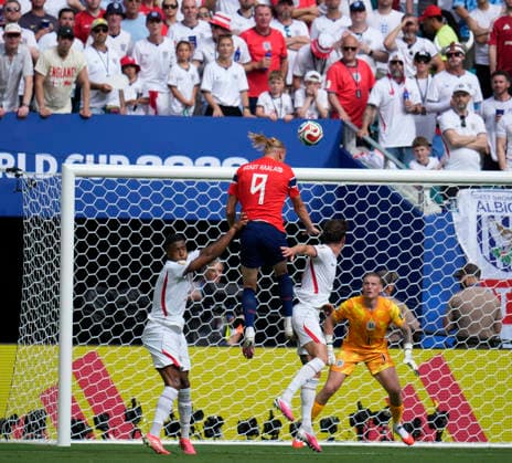July 11, 2026, Miami Gardens, Florida, USA: Forward Erling Braut Haaland (9) of Norway heads the ball toward the goal during the first half of the quarterfinal match between England and Norway at Miami Stadium. England defeated Norway 2-1. World Cup 2026: Quarterfinal: England 2 : 1 Norway  - ZUMAd212 20260711_zsp_d212_020 Copyright: xRichardxDolex