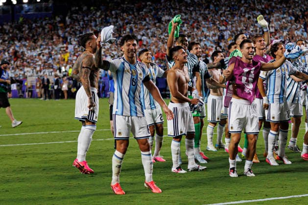 Players of Argentina seen celebrating during FIFA World Cup, WM, Weltmeisterschaft, Fussball 2026 quarterfinal game between national teams of Argentina and Switzerland (Grzegorz Wajda Ball Raw Images) Kansas City Kansas City Stadium USA Copyright: xGrzegorzxWajdax grzegorzwajda_argentina_swiss_26_6-27