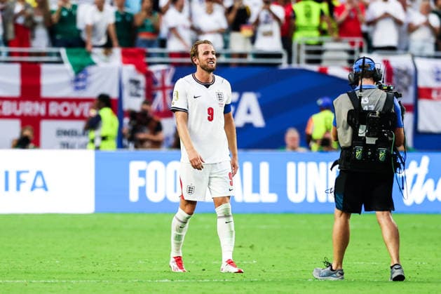 July 11, 2026, Miami, Fl, United States: Harry Kane celebrates England s 2Ã¢â‚¬1 victory over Norway and qualification for the FIFA World Cup, WM, Weltmeisterschaft, Fussball semifinals at Miami Stadium, in Florida, United States, on Saturday, July 11, 2026. FIFA World Cup 2026 - Quarterfinals - Norway V England  - ZUMAv122 20260711_aap_v122_089 Copyright: xWilliamxVolcovx