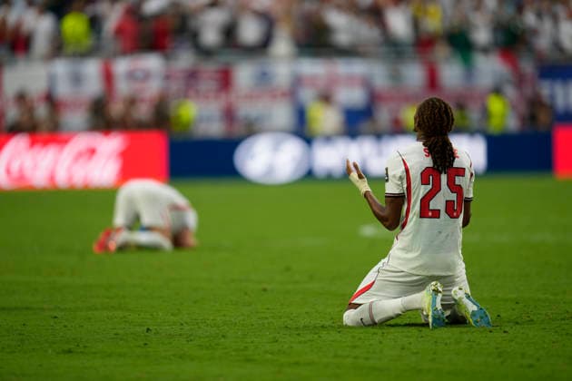 July 11, 2026, Miami Gardens, Florida, USA: Defender Djed Spence (25) of England at the end of the game of the quarterfinal match between England and Norway at Miami Stadium. England defeated Norway 2-1. World Cup 2026: Quarterfinal: England 2 : 1 Norway  - ZUMAd212 20260711_zsp_d212_095 Copyright: xRichardxDolex