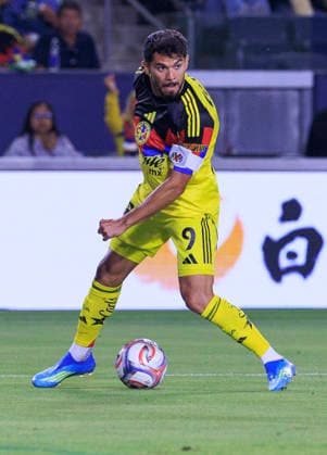 July 11, 2026, Carson, California, USA: Henry Martin 9 of Club America during their International Friendly, Länderspiel, Nationalmannschaft game against the LA Galaxy on Saturday July 11, 2026 at the Dignity Health Sports Park Stadium in Carson, California. Galaxy defeat America, 1-0. ARIANA RUIZ PI Carson USA - ZUMAp124 20260711_zaa_p124_021 Copyright: xArianaxRuizx
