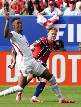 Football: 2026 World Cup Norway s Andreas Schjelderup (R) scores the team s first goal in the first half of a World Cup quarterfinal football match against England at Miami Stadium in Miami Gardens, Florida, on July 11, 2026.  A14AA0005622647P