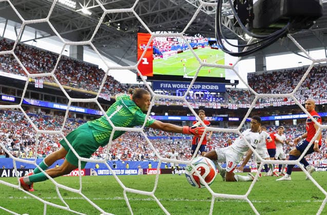 Football: 2026 World Cup England s Jude Bellingham (10) scores the winner in the first half of extra time in a World Cup quarterfinal football match against Norway at Miami Stadium in Miami Gardens, Florida, on July 11, 2026.  A14AA0005622676P