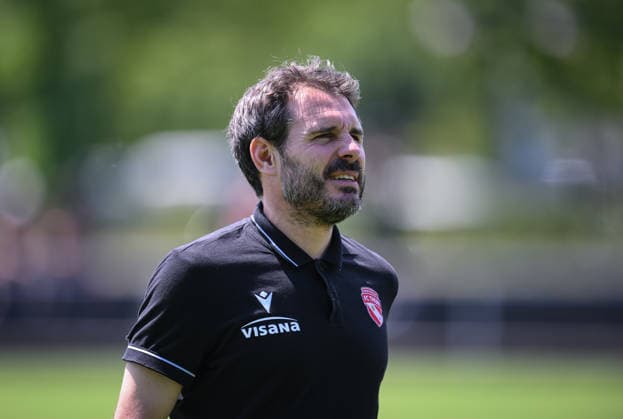 Fussball 1. Bundesliga 2026 2027 Testspiel 11.07.2026 SV Elversberg - FC Thun Trainer Gian - Luca Privitelli (FC Thun) *** Soccer, Bundesliga 1, 2026–2027, Friendly Match, July 11, 2026, SV Elversberg vs. FC Thun, Coach Gian Luca Privitelli, FC Thun