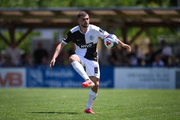 Fussball 1. Bundesliga 2026 2027 Testspiel 11.07.2026 SV Elversberg - FC Thun Lukasz Poreba (SV Elversberg) *** Soccer, Bundesliga 1, 2026–2027, Friendly Match, July 11, 2026, SV Elversberg vs. FC Thun, Lukasz Poreba, SV Elversberg