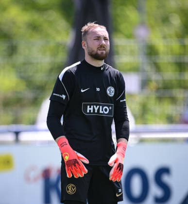 Fussball 1. Bundesliga 2026 2027 Testspiel 11.07.2026 SV Elversberg - FC Thun Torwart Nicolas Kristof (SV Elversberg) *** Soccer, Bundesliga 1, 2026–2027, Friendly Match, July 11, 2026, SV Elversberg vs. FC Thun, Goalkeeper Nicolas Kristof, SV Elversberg