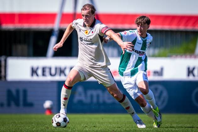 DORDRECHT , 11-07-2026 , M-Scores Stadium , season 2026 2027 , Dutch Preseason football , match between FC Dordrecht and Excelsior Rotterdam , picture shows Excelsior Rotterdam player Adam Carlen , FC Dordrecht player Lawson Sunderland Dordrecht - Excelsior (friendly)  x204992212x Copyright: