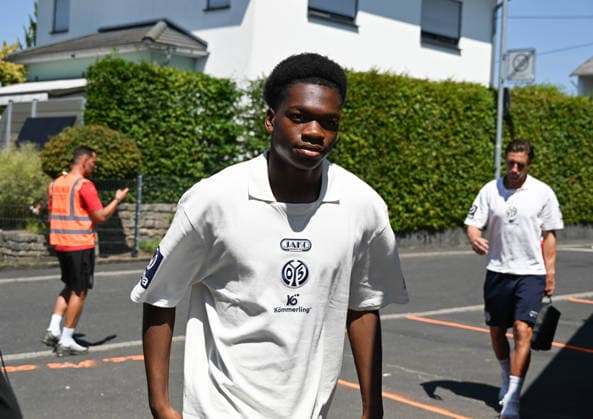 11.07.2026, xsltx, Fussball Testspiel, Eisbachtaler Sportfreunde - FSV Mainz 05 v.l. Rael Nakuzola (1. FSV Mainz 05) (DFL DFB REGULATIONS PROHIBIT ANY USE OF PHOTOGRAPHS as IMAGE SEQUENCES and or QUASI-VIDEO) *** July 11, 2026, xsltx, soccer friendly match, Eisbachtaler Sportfreunde vs. FSV Mainz 05, Rael Nakuzola 1, FSV Mainz 05. DFL and DFB regulations prohibit any use of photographs as image sequences and or quasi-video.