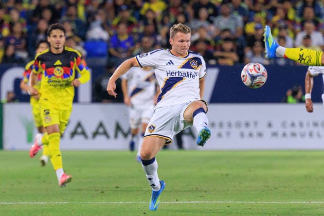 July 11, 2026, Carson, California, USA: John Nelson 14 of the LA Galaxy controls the ball during a friendly match against the Club America on Saturday July 11, 2026 at Dignity Health Sports Park Stadium in Carson, California. JAVIER ROJAS PI Carson USA - ZUMAp124 20260711_zaa_p124_040 Copyright: xJavierxRojasx