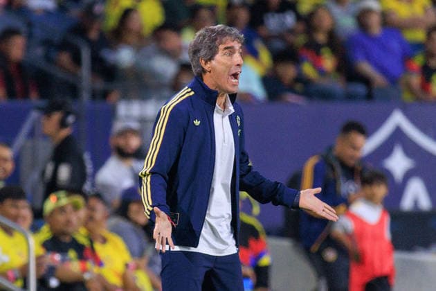 July 11, 2026, Carson, California, USA: Head coach, Guillermo Almada of the Club America questions a call during a friendly match against the LA Galaxy on Saturday July 11, 2026 at Dignity Health Sports Park Stadium in Carson, California. JAVIER ROJAS PI LA Galaxy Vs. Club America  - ZUMAp124 20260711_zaa_p124_037 Copyright: xJavierxRojasx