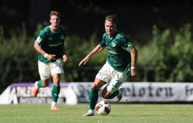 Felix Klaus , Freundschaftsspiel , FC Eintracht Bamberg 2010-SpVgg Greuther Fürth , , Fußball , 2.Bundesliga in dem Fuchs-Park-Stadion in Bamberg , Bayern , Deutschland . Juli 11 , 2026 . Photo by: Davide Elias IPA Photo Pressefoto DENL Copyright: xDavidexEliasx