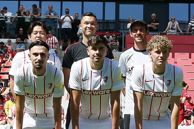 12.07.2026, xrekx, Fussball 1.Bundesliga, SC Freiburg - Trainingsauftakt Saison 2026 27 v.l. (hinten) Rihito Yamamoto (SC Freiburg) Mio Backhaus (SC Freiburg) Julian Schuster, Trainer (SC Freiburg) (vorne) Berkay Yilmaz (SC Freiburg) Karl Steinmann (SC Freiburg) Rouven Tarnutzer (SC Freiburg) (hinten) Rihito Yamamoto (SC Freiburg) Mio Backhaus (SC Freiburg) Julian Schuster, Trainer (SC Freiburg) (vorne) Berkay Yilmaz (SC Freiburg) Karl Steinmann (SC Freiburg) Rouven Tarnutzer (SC Freiburg) (DFL DFB REGULATIONS PROHIBIT ANY USE OF PHOTOGRAPHS as IMAGE SEQUENCES and or QUASI-VIDEO) Freiburg *** July 12, 2026, xrekx, Soccer, Bundesliga 1, SC Freiburg Starts Training for the 2026–27 Season; from left to right in the back row: Rihito Yamamoto (SC Freiburg), Mio Backhaus (SC Freiburg), Julian Schuster, SC Freiburg Coach, front: Berkay Yilmaz, SC Freiburg; Karl Steinmann, SC Freiburg; Rouven Tarnutzer, SC Freiburg; back: Rihito Yamamoto, SC Freiburg; Mio Backhaus, SC Freiburg; Julian Schuster, SC Freiburg Coach; front: Berkay Yilmaz (SC Freiburg), Karl Steinmann (SC Freiburg), Rouven Tarnutzer (SC Freiburg); DFL and DFB regulations prohibit any use of photographs as image sequences and or quasi-video. Freiburg