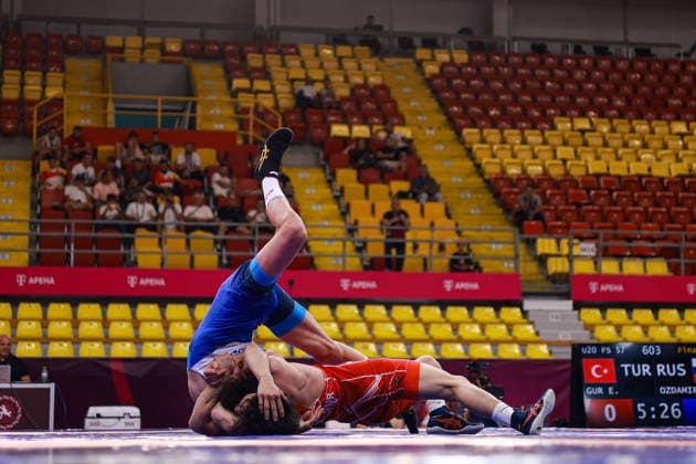 U20 European Championships 57kg FS - Magomed Saliakh Ozdamirov (RUS) df. Ebubekir Gur (TUR) *** U20 European Championships, 57 kg Freestyle: Magomed Saliakh Ozdamirov (RUS) defeated Ebubekir Gur (TUR) by fall Copyright: xJakexKirkmanx xUnitedxWorldxWrestlingx Jake Kirkman United World Wrestling