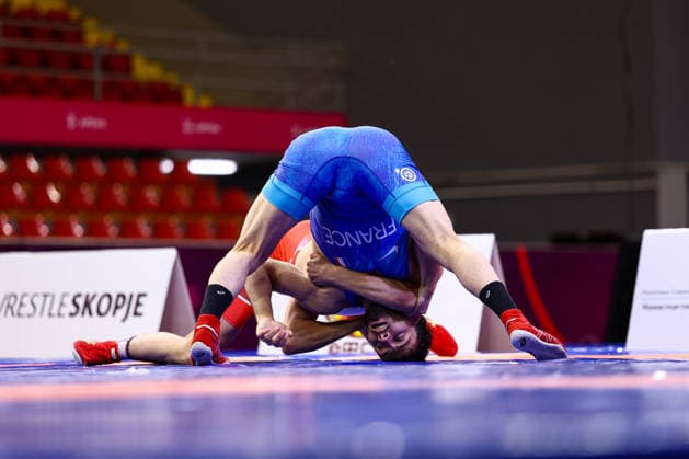 U20 European Championships 65kg FS - Khizir Dasiyev (FRA) df. Aleksandar Georgiev Delchev (BUL) *** U20 European Championships, 65 kg Freestyle: Khizir Dasiyev (FRA) defeated Aleksandar Georgiev Delchev (BUL) Copyright: xJakexKirkmanx xUnitedxWorldxWresx Jake Kirkman United World Wres