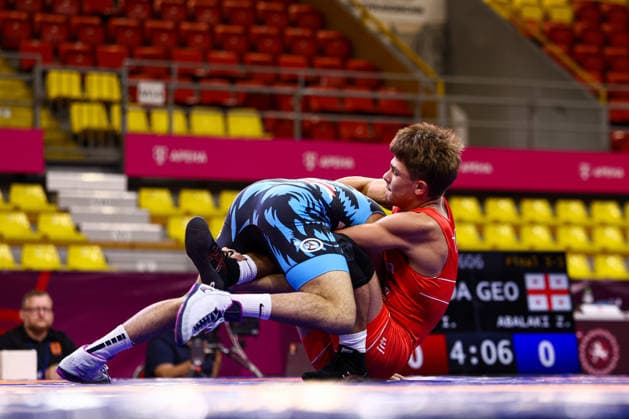 U20 European Championships 70kg FS - Ionut Triboii (MDA) df. Zurab Abalaki (GEO) *** U20 European Championships, 70 kg Freestyle: Ionut Triboii (MDA) def. Zurab Abalaki (GEO) Copyright: xJakexKirkmanx xUnitedxWorldxWresx Jake Kirkman United World Wres