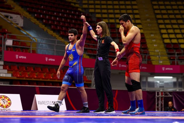 U20 European Championships 79kg FS - Narek Nikoghosyan (ARM) df. Eljan Ismayilzada (AZE) *** U20 European Championships, 79 kg Freestyle: Narek Nikoghosyan (ARM) defeated Eljan Ismayilzada (AZE) Copyright: xJakexKirkmanx xUnitedxWorldxWresx Jake Kirkman United World Wres