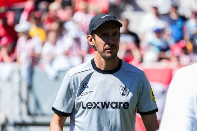 Trainingsauftakt: SC Freiburg, 12.07.2026 Julian Schuster (SC Freiburg, Trainer) Trainingsauftakt: SC Freiburg, Europa-Park-Stadion, 12.07.2026 DFB DFL REGULATIONS PROHIBIT ANY USE OF PHOTOGRAPHS AS IMAGE SEQUENCES AND OR QUASI-VIDEO. *** SC Freiburg Training Kickoff, July 12, 2026 Julian Schuster, SC Freiburg Coach SC Freiburg Training Kickoff, Europa-Park Stadium, July 12, 2026 DFB and DFL regulations prohibit any use of photographs as image sequences and or quasi-video. Copyright: xBEAUTIFULxSPORTS Boscox