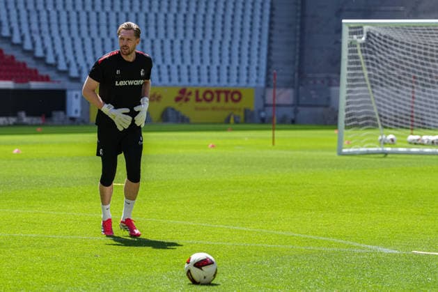 Trainingsauftakt: SC Freiburg, 12.07.2026 Florian Müller (SC Freiburg, 21) Trainingsauftakt: SC Freiburg, Europa-Park-Stadion, 12.07.2026 DFB DFL REGULATIONS PROHIBIT ANY USE OF PHOTOGRAPHS AS IMAGE SEQUENCES AND OR QUASI-VIDEO. *** SC Freiburg Training Kickoff, July 12, 2026 Florian Müller SC Freiburg, 21 SC Freiburg Training Kickoff, Europa-Park Stadium, July 12, 2026 DFB and DFL regulations prohibit any use of photographs as image sequences and or quasi-video. Copyright: xBEAUTIFULxSPORTS Boscox