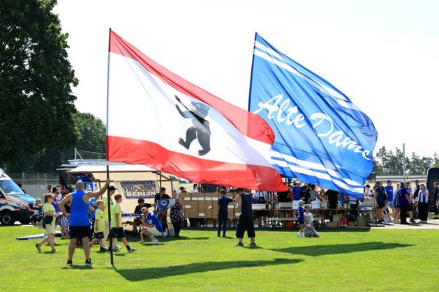 DEU, DFL, 2. FBL Hertha BSC, Saisoneroeffnung, 12.07.2026, Sportforum, Berlin, DEU, DFL, 2. FBL Hertha BSC, Saisoneroeffnung, Hertha-Spieler, Hertha-BSC Fans DFL - regulations prohibit any use of Photographs as image sequences and or quasi-video *** GER, DFL, 2. Bundesliga Hertha BSC, Season Opener, July 12, 2026, Sportforum, Berlin, GER, DFL, 2nd Bundesliga Hertha BSC, Season Opener, Hertha Players, Hertha BSC Fans. DFL regulations prohibit any use of photographs as image sequences and or quasi-video. Nordphotox xEngler nph00076
