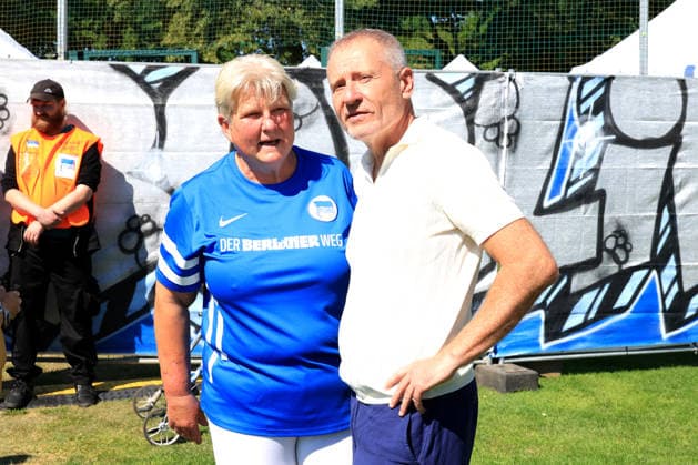 DEU, DFL, 2. FBL Hertha BSC, Saisoneroeffnung, 12.07.2026, Sportforum, Berlin, DEU, DFL, 2. FBL Hertha BSC, Saisoneroeffnung, Hertha-Spieler, Hertha-BSC Fans, Ralf Huschen (Hertha Geschaeftsleitung) DFL - regulations prohibit any use of Photographs as image sequences and or quasi-video *** GER, DFL, 2nd Bundesliga Hertha BSC, Season Opener, July 12, 2026, Sportforum, Berlin, GER, DFL, 2nd Bundesliga Hertha BSC, Season Opener, Hertha Players, Hertha BSC Fans, Ralf Huschen, Hertha Management. DFL regulations prohibit any use of photographs as image sequences and or quasi-video. Nordphotox xEngler nph00076