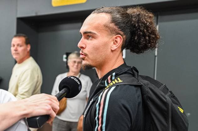 Belgium s Arthur Theate pictured at the arrival of Belgian national soccer team the Red Devils at Brussels Airport in Zaventem on Sunday 12 July 2026. The Red Devils are home after a defeat in 1 8 Finals against Spain at the FIFA World Cup, WM, Weltmeisterschaft, Fussball 2026, in the United States, Canada and Mexico. EMILExWINDAL  x180988748x