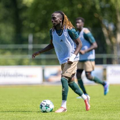 SWOLGEN , 12-07-2026 , Sportpark Kerkebos , pre season 2026 2027 , Dutch Keukenkampioen divisie , football , friendly match between Top Oss and - MSV Duisburg , picture shows TOP Oss player Marcelencio Esajas Top Oss - MSV Duisburg (friendly)  x204994378x Copyright: