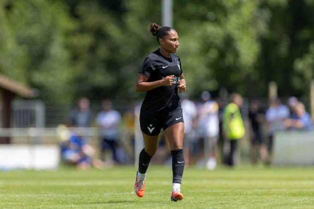GER, Jena, Fussball, Frauenfussball, Testspiel, FC Carl-Zeiss Jena vs. Viktoria Berlin im Bild v.l.: Vanessa Fuerst (Viktoria Berlin 06), 12.07.2026, Ernst-Abbe Sportfeld Jena DFB REGULATIONS PROHIBIT ANY USE OF PHOTOGRAPHS AS IMAGE SEQUENCES AND OR QUASI-VIDEO, *** GER, Jena, Soccer, Women s Soccer, Friendly Match, FC Carl Zeiss Jena vs. Viktoria Berlin (pictured, from left: Vanessa Fuerst, Viktoria Berlin 06), July 12, 2026, Ernst Abbe Sportfeld, Jena. DFB regulations prohibit any use of photographs as image sequences and or quasi-video, Copyright: HMBxMedia PaulxFritz