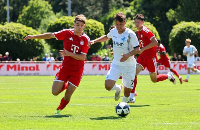 Football, friendly match, SV Stuttgarter Kickers v FC Bayern Munich II
