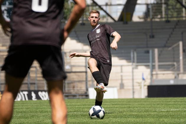 12.07.2026, xhfmx, Fussball Testspiel, FSV Frankfurt - RW Walldorf v.l. Giorgio del Vecchio (8, FSV Frankfur), Junis Romdhane (18, FSV Frankfurt) (DFL DFB REGULATIONS PROHIBIT ANY USE OF PHOTOGRAPHS as IMAGE SEQUENCES and or QUASI-VIDEO) *** July 12, 2026, xhfmx, Soccer Friendly Match, FSV Frankfurt vs. RW Walldorf, Giorgio del Vecchio 8, FSV Frankfurt, Junis Romdhane 18, FSV Frankfurt: DFL and DFB regulations prohibit any use of photographs as image sequences and or quasi-video