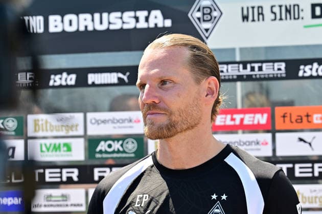 12.07.2026; Moenchengladbach; Fussball, Herren, Saison 2026 2027, Trainingsauftakt Borussia Moenchengladbach Eugen Polanski (Trainer Gladbach) DFL regulations prohibit any use of photographs as image sequences and or quasi-video. ista-Borussia-Park NRW Deutschland *** July 12, 2026, Mönchengladbach, Soccer, Men s, 2026–2027 Season, Start of Training, Borussia Mönchengladbach, Eugen Polanski, Coach, Gladbach. DFL regulations prohibit any use of photographs as image sequences and or quasi-video content at Borussia Park, NRW, Germany.