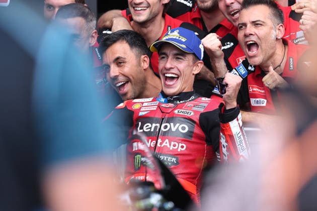 Hohenstein-Ernstthal, 12.07.26: Motorrad Grand Prix Deutschland 2026, Sachsenring. Marc Marquez (ESP) vom Ducati Lenovo Team feiert seinen Sieg. Motorrad Grand Prix Germany 2025 *** Hohenstein Ernstthal, July 12, 2026: 2026 German Motorcycle Grand Prix, Sachsenring; Marc Marquez (ESP) of the Ducati Lenovo Team celebrates his victory at the 2025 German Motorcycle Grand Prix