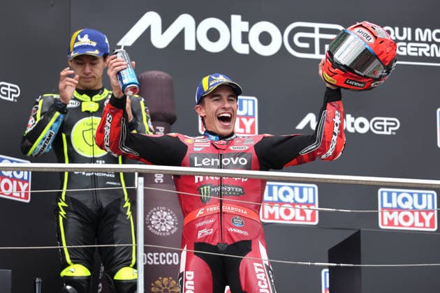 Hohenstein-Ernstthal, 12.07.26: Motorrad Grand Prix Deutschland 2026, Sachsenring. Marc Marquez (ESP) vom Ducati Lenovo Team feiert seinen Sieg. Motorrad Grand Prix Germany 2025 *** Hohenstein Ernstthal, July 12, 2026: 2026 German Motorcycle Grand Prix, Sachsenring; Marc Marquez (ESP) of the Ducati Lenovo Team celebrates his victory at the 2025 German Motorcycle Grand Prix