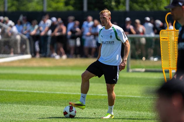 Isac Lidberg (Borussia Moenchengladbach, 03) Trainingsauftakt VfL Borussia Moenchengladbach, Fussball, 1. Bundesliga, Saison 2026 2027, 12.07.2026 DFL REGULATIONS PROHIBIT ANY USE OF PHOTOGRAPHS AS IMAGE SEQUENCES AND OR QUASI-VIDEO Trainingsauftakt VfL Borussia Moenchengladbach, Fussball, 1. Bundesliga, Saison 2026 2027, 12.07.2026 Moenchengladbach *** Isac Lidberg, Borussia Mönchengladbach, 03 Start of Training, VfL Borussia Mönchengladbach, Soccer, Bundesliga 1, 2026–2027 Season, July 12, 2026 DFL regulations prohibit any use of photographs as image sequences and or quasi-video. Start of training for VfL Borussia Mönchengladbach, soccer, Bundesliga 1, 2026–2027 Season, July 12, 2026, Mönchengladbach Copyright: xEibner-Pressefoto J.xDerondeaux EP_JDU