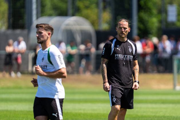 Eugen Polanski (Chef-Trainer, Borussia Moenchengladbach) Trainingsauftakt VfL Borussia Moenchengladbach, Fussball, 1. Bundesliga, Saison 2026 2027, 12.07.2026 DFL REGULATIONS PROHIBIT ANY USE OF PHOTOGRAPHS AS IMAGE SEQUENCES AND OR QUASI-VIDEO Trainingsauftakt VfL Borussia Moenchengladbach, Fussball, 1. Bundesliga, Saison 2026 2027, 12.07.2026 Moenchengladbach *** Eugen Polanski, Head Coach, Borussia Mönchengladbach; Start of Training for VfL Borussia Mönchengladbach; Soccer; Bundesliga 1; 2026–2027 Season; July 12, 2026 DFL regulations prohibit any use of photographs as image sequences and or quasi-video Start of training for VfL Borussia Mönchengladbach, soccer, Bundesliga 1, 2026–2027 Season, July 12, 2026, Mönchengladbach Copyright: xEibner-Pressefoto J.xDerondeaux EP_JDU