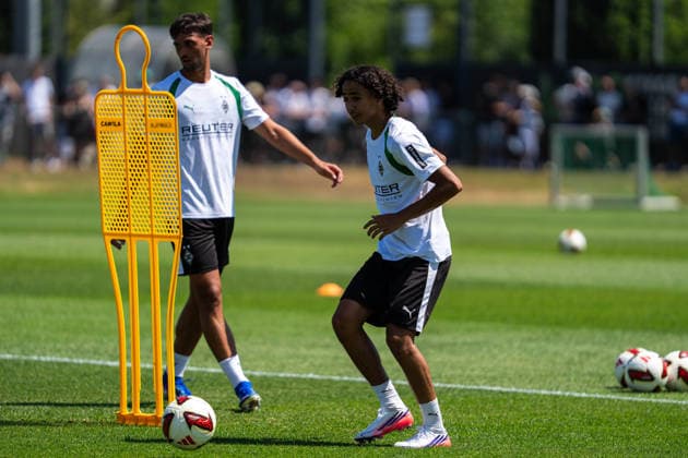 Wael Mohya (Borussia Moenchengladbach, 36) Trainingsauftakt VfL Borussia Moenchengladbach, Fussball, 1. Bundesliga, Saison 2026 2027, 12.07.2026 DFL REGULATIONS PROHIBIT ANY USE OF PHOTOGRAPHS AS IMAGE SEQUENCES AND OR QUASI-VIDEO Trainingsauftakt VfL Borussia Moenchengladbach, Fussball, 1. Bundesliga, Saison 2026 2027, 12.07.2026 Moenchengladbach *** Wael Mohya, Borussia Mönchengladbach, 36; Start of Training, VfL Borussia Mönchengladbach, Soccer, Bundesliga 1, 2026–2027 Season, July 12, 2026 DFL regulations prohibit any use of photographs as image sequences and or quasi-video Start of training for VfL Borussia Mönchengladbach, soccer, Bundesliga 1, 2026–2027 season, July 12, 2026, Mönchengladbach Copyright: xEibner-Pressefoto J.xDerondeaux EP_JDU