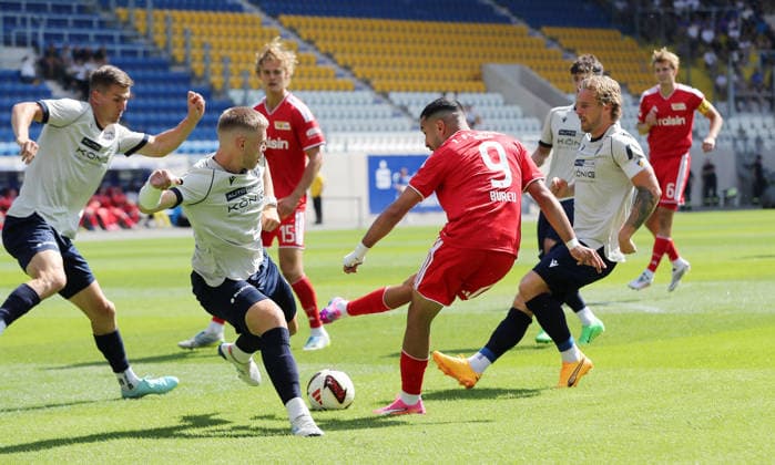 Maxim Hessel, Livan Burcu am Ball Zweikampf Spielszene Aktion Fußball Fussball Testspiel Saison 2026 2027 12.07.2026 FC Carl Zeiss Jena vs.1.FC Union Berlin FCU DFL regulations prohibit any use of photographs as image sequences and or quasi-video. *** Maxim Hessel, Livan Burcu with the ball; tackle; game scene; action; sports; soccer; friendly match; 2026–2027 season; December 7, 2026; FC Carl Zeiss Jena vs. 1. FC Union Berlin; FCU; DFL regulations prohibit any use of photographs as image sequences and or quasi-video