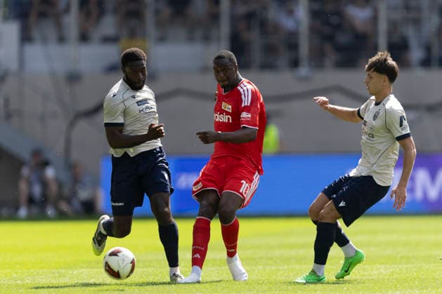 GER, Jena, Fussball, Testspiel, FC Carl-Zeiss Jena vs. 1. FC Union Berlin im Bild v.l.: Malik Talabidi (FC Carl-Zeiss Jena 12), Ilyas Ansah (1. FC Union Berlin 10), Zweikampf 12.07.2026, Ernst-Abbe Sportfeld Jena DFB REGULATIONS PROHIBIT ANY USE OF PHOTOGRAPHS AS IMAGE SEQUENCES AND OR QUASI-VIDEO, *** GER, Jena, Soccer, Friendly Match, FC Carl Zeiss Jena vs. 1. FC Union Berlin (pictured, from left): Malik Talabidi (FC Carl Zeiss Jena, 12), Ilyas Ansah (1. FC Union Berlin, 10), tackle, July 12, 2026, Ernst Abbe Sportfeld, Jena. DFB regulations prohibit any use of photographs as image sequences and or quasi-video, Copyright: HMBxMedia PaulxFritz