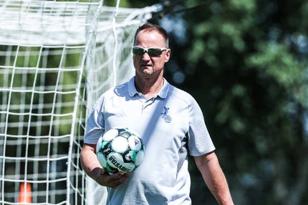 Fussball, 3.Liga Saison 2026 2027 Testspiel TOP Oss - MSV Duisburg 12.07.2026, De Kerkebos Frank Wisniewski (MSV Duisburg) Swolgen De Kerkebos Niederlande *** Sports, Soccer, 3rd Division, 2026–2027 Season, Friendly Match: TOP Oss vs. MSV Duisburg, July 12, 2026, De Kerkebos, Frank Wisniewski, MSV Duisburg, Swolgen, De Kerkebos, Netherlands