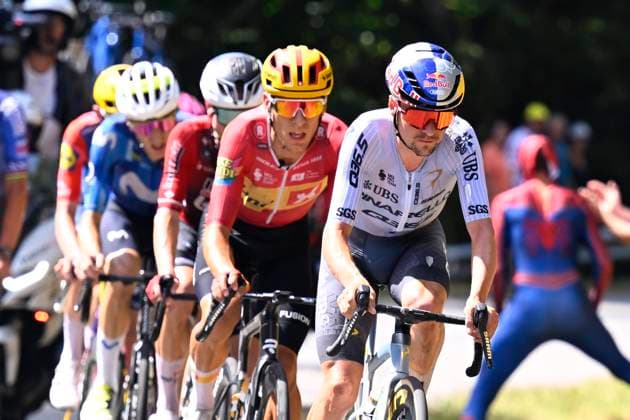 Tour de France 2026 Stage 9 USSEL, FRANCE - JULY 12 : Pidcock Tom (GBR) of Pinarello - Q36.5 Pro Cycling Team during stage 9 of the 113rd edition of Tour de France an UCI World Tour 2.UWT cycling road race stage for Men Elite of 185 km with start in Malemort and finish in Ussel on July 12, 2026 in Ussel, France, 12 07 2026 ( Motordriver Kurt Vandenborre - Ussel France  Copyright: xTomasxSiskx