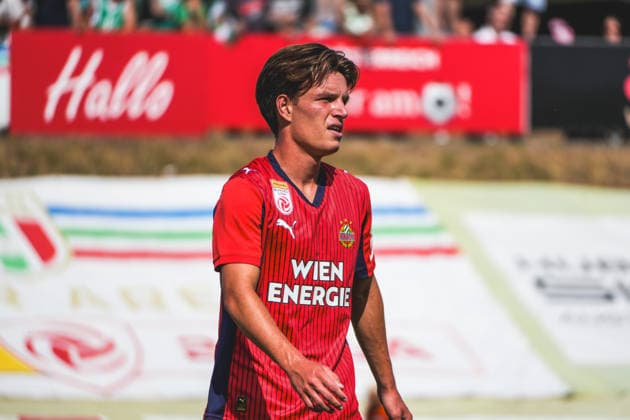 Testspiel - FC Hertha Wels vs. SK Rapid Wien - eww Stadion (Wels, Österreich): Nicolas Bajlic (SK Rapid Wien) *** Friendly Match: FC Hertha Wels vs. SK Rapid Vienna at Wels Stadium, Austria; Nicolas Bajlic, SK Rapid Vienna Copyright: xLukasxBierederx