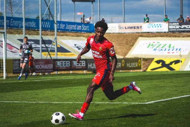 Testspiel - FC Hertha Wels vs. SK Rapid Wien - eww Stadion (Wels, Österreich): Moulaye Haidara (SK Rapid Wien) *** Friendly Match: FC Hertha Wels vs. SK Rapid Vienna at eww Stadium, Wels, Austria Moulaye Haidara, SK Rapid Vienna Copyright: xLukasxBierederx
