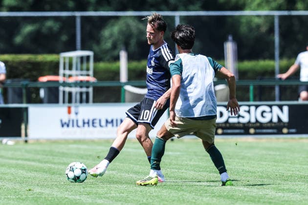Fussball, 3.Liga Saison 2026 2027 Testspiel TOP Oss - MSV Duisburg 12.07.2026, De Kerkebos Christian Viet (MSV Duisburg, 10) Swolgen De Kerkebos Niederlande *** Sports, Soccer, 3rd Division, 2026–2027 Season, Friendly Match: TOP Oss vs. MSV Duisburg, July 12, 2026, De Kerkebos, Christian Viet (MSV Duisburg), 10 Swolgen, De Kerkebos, Netherlands