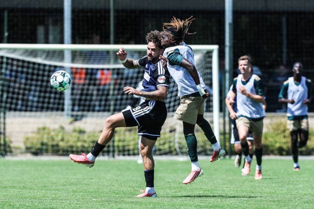 Fussball, 3.Liga Saison 2026 2027 Testspiel TOP Oss - MSV Duisburg 12.07.2026, De Kerkebos Lex Tyger Lobinger (MSV Duisburg, 9) Swolgen De Kerkebos Niederlande *** Sports, Soccer, 3rd Division, 2026–2027 Season, Friendly Match: TOP Oss vs. MSV Duisburg, July 12, 2026, De Kerkebos, Lex Tyger Lobinger, MSV Duisburg, 9 Swolgen, De Kerkebos, Netherlands