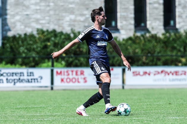 Fussball, 3.Liga Saison 2026 2027 Testspiel TOP Oss - MSV Duisburg 12.07.2026, De Kerkebos Tobias Fleckstein (MSV Duisburg, 5) Swolgen De Kerkebos Niederlande *** Sports, Soccer, 3rd Division, 2026–2027 Season, Friendly Match: TOP Oss vs. MSV Duisburg, July 12, 2026, De Kerkebos, Tobias Fleckstein (MSV Duisburg), 5 Swolgen, De Kerkebos, Netherlands