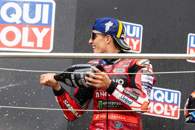 GER, Großer Preis von Deutschland, MotoGP. 11. Lauf, FIM Motorrad-Weltmeisterschaft. 12.07.2026, Sachsenring, Hohenstein-Ernstthal, GER, Großer Preis von Deutschland, MotoGP. 11. Lauf, FIM Motorrad-Weltmeisterschaft. Podium: Sieger 93, Marc Marquez, Ducati Lenovo Team jubelt Â Foto: Alexander Trienitz Hohenstein-Ernstthal Sachsenring Sachsen Deutschland *** GER, German Grand Prix, MotoGP Round 11, FIM Motorcycle World Championship, July 12, 2026, Sachsenring, Hohenstein Ernstthal, GER, German Grand Prix, MotoGP Round 11, FIM Motorcycle World Championship Podium Winner 93, Marc Marquez, Ducati Lenovo Team celebrates. Photo by Alexander Trienitz, Hohenstein Ernstthal, Sachsenring, Saxony, Germany